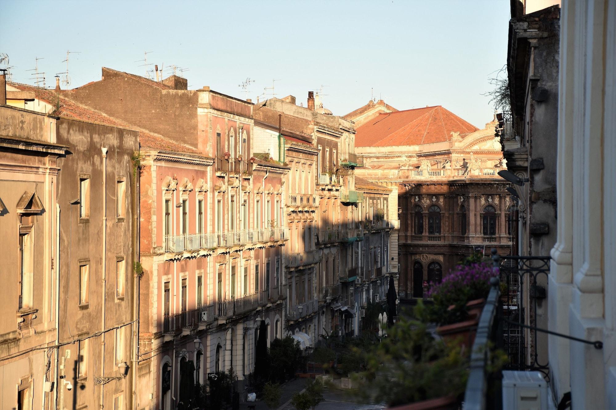 كاتانيا B&B Al Teatro Massimo المظهر الخارجي الصورة